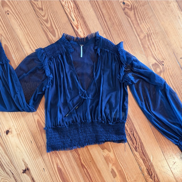 Elegant Navy Sheer Blouse - Picture 6 of 7